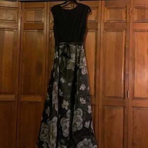 Evening gown, Size 14